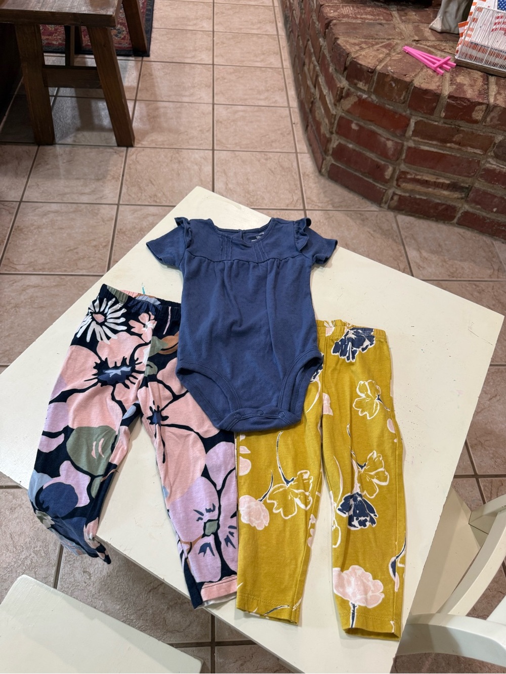 Carter’s Girls 18M Floral Leggings Bodysuit 3 Piece Outfit Bundle